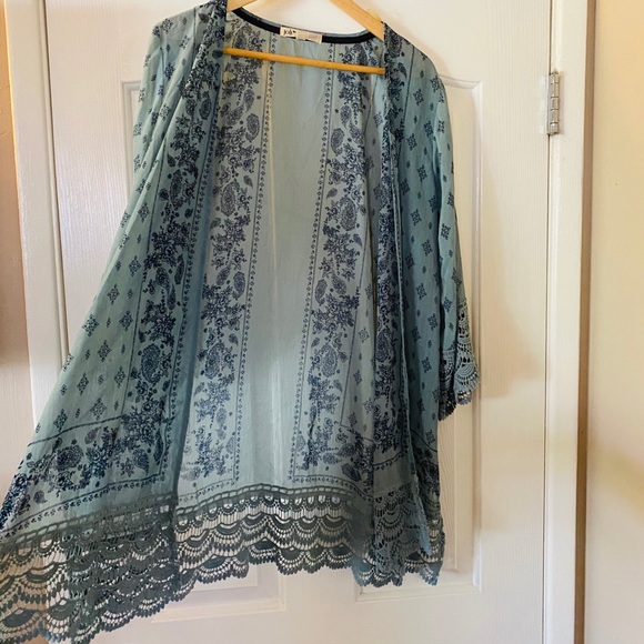 Swim/Casual Cover Up - Picture 4 of 8